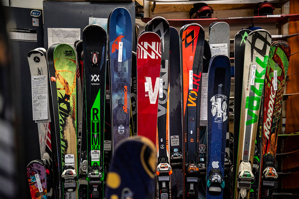 Snowboard Tuning & Repairs Mount Ski Resort